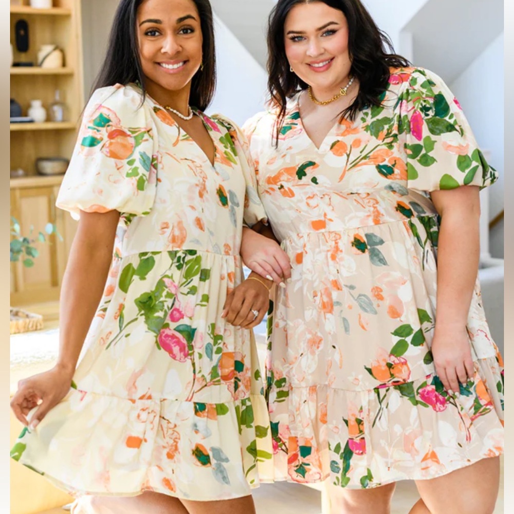 Entro floral dress excellent condition.